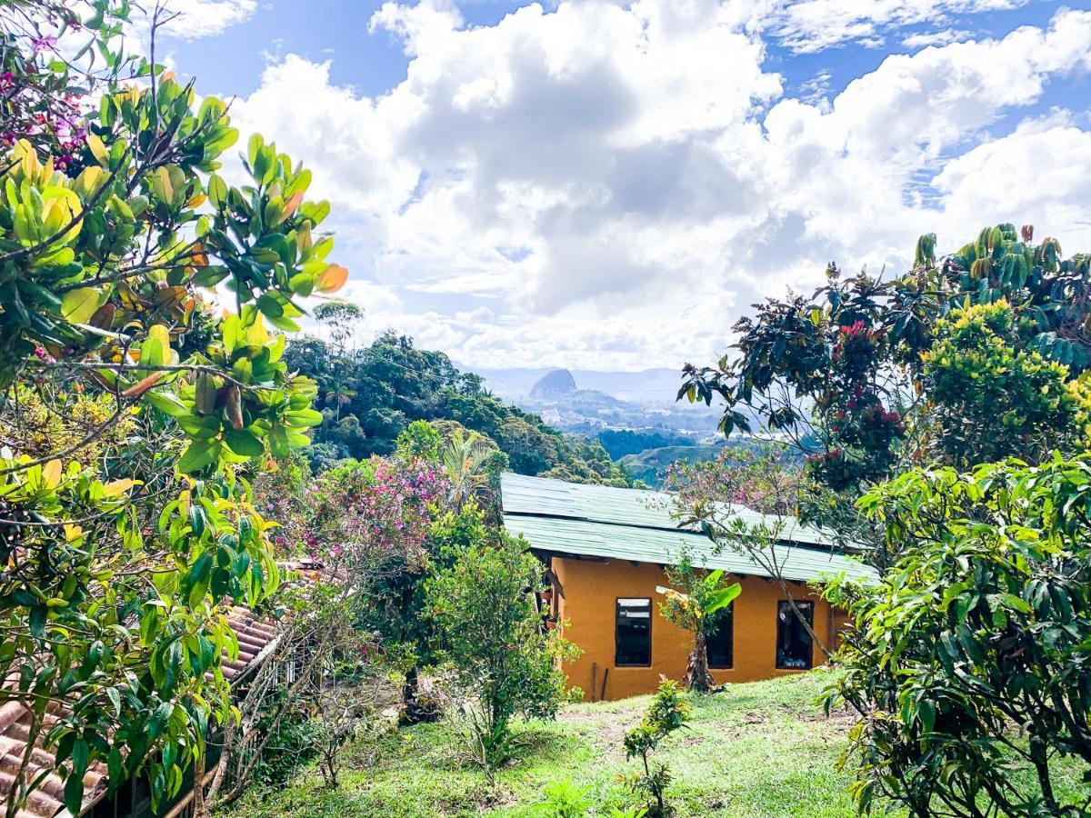 La Casa De Loto Retreat Guatapé Extérieur photo
